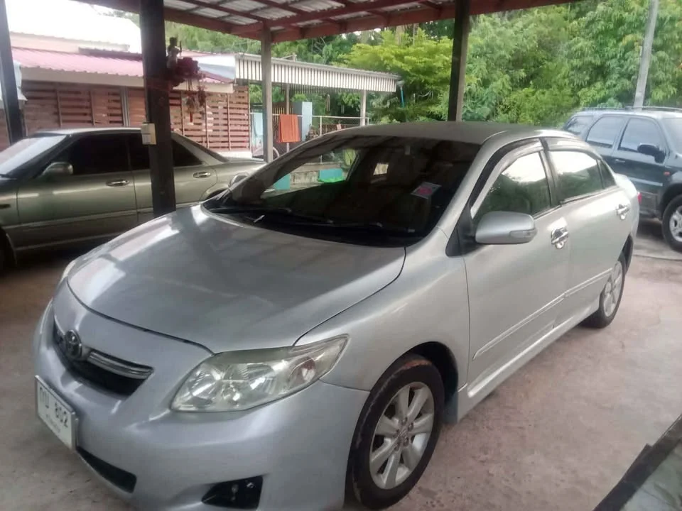 2013 Toyota Corolla Altis X (E140) 3