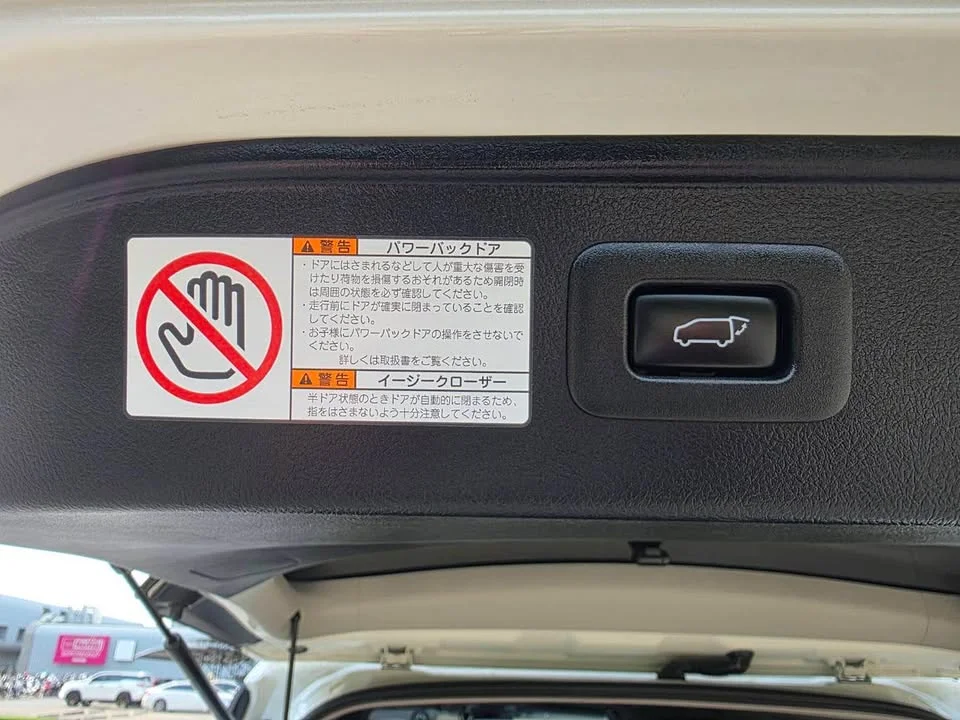 2023 Toyota Alphard, Vellfire III (AH30) 3