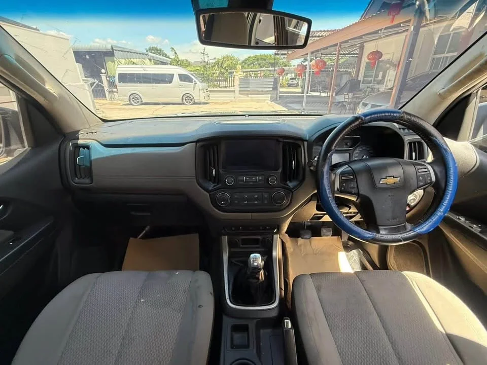 2018 Chevrolet Colorado II 3