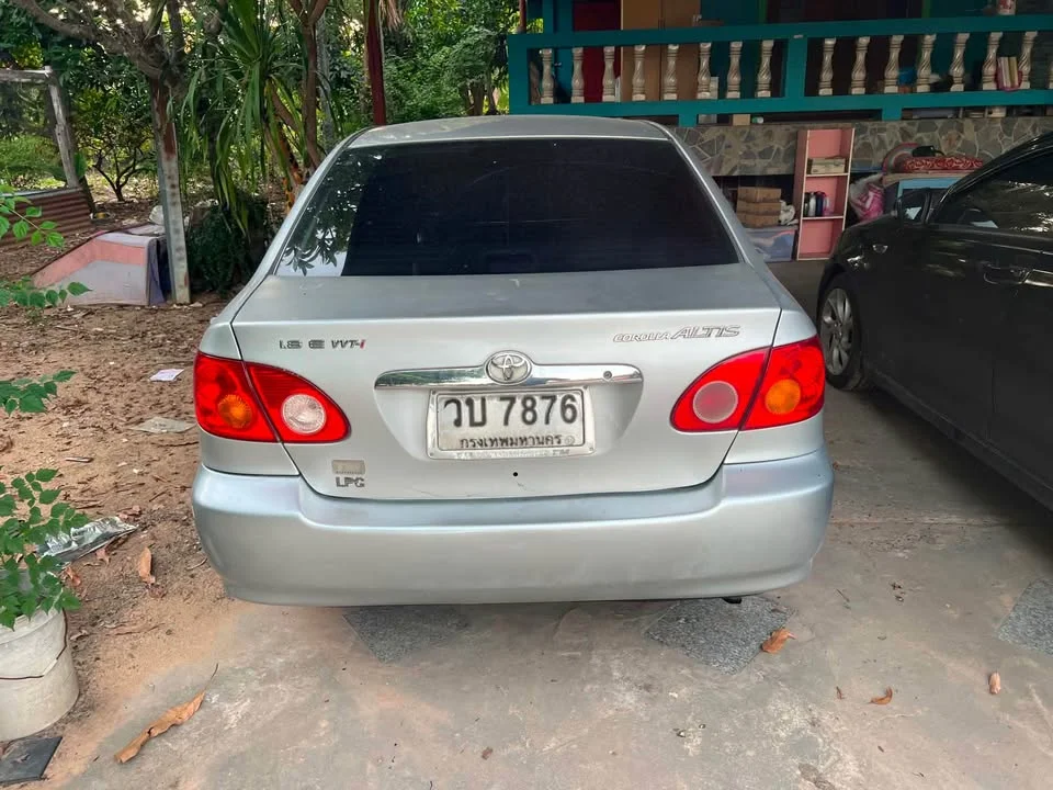 Toyota Corolla Altis IX (E120) 2