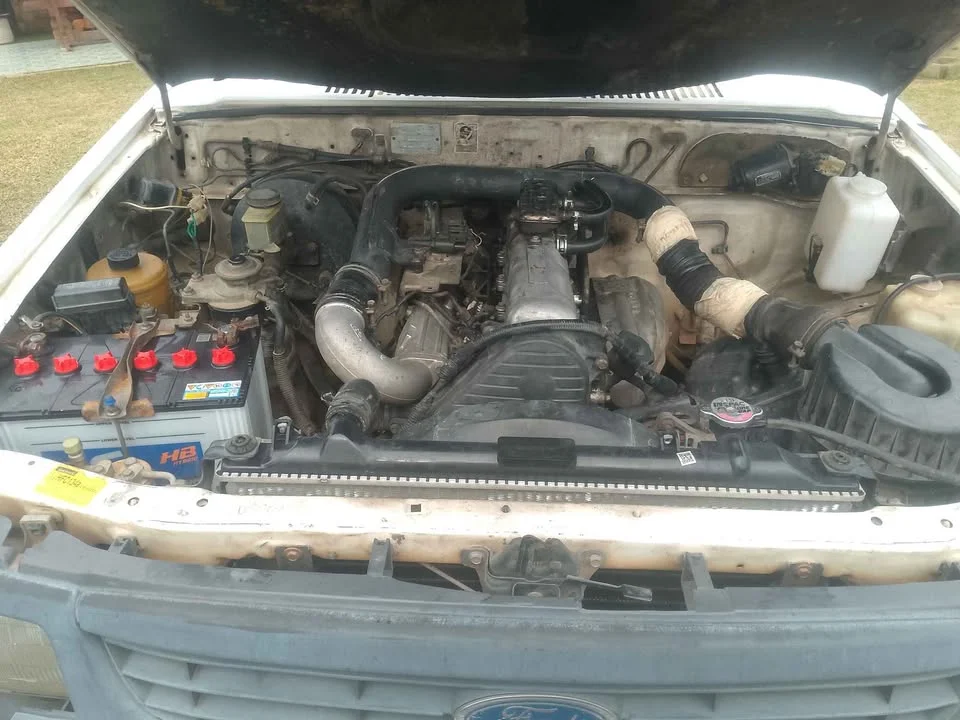 2000 Mazda B2500 IV 3