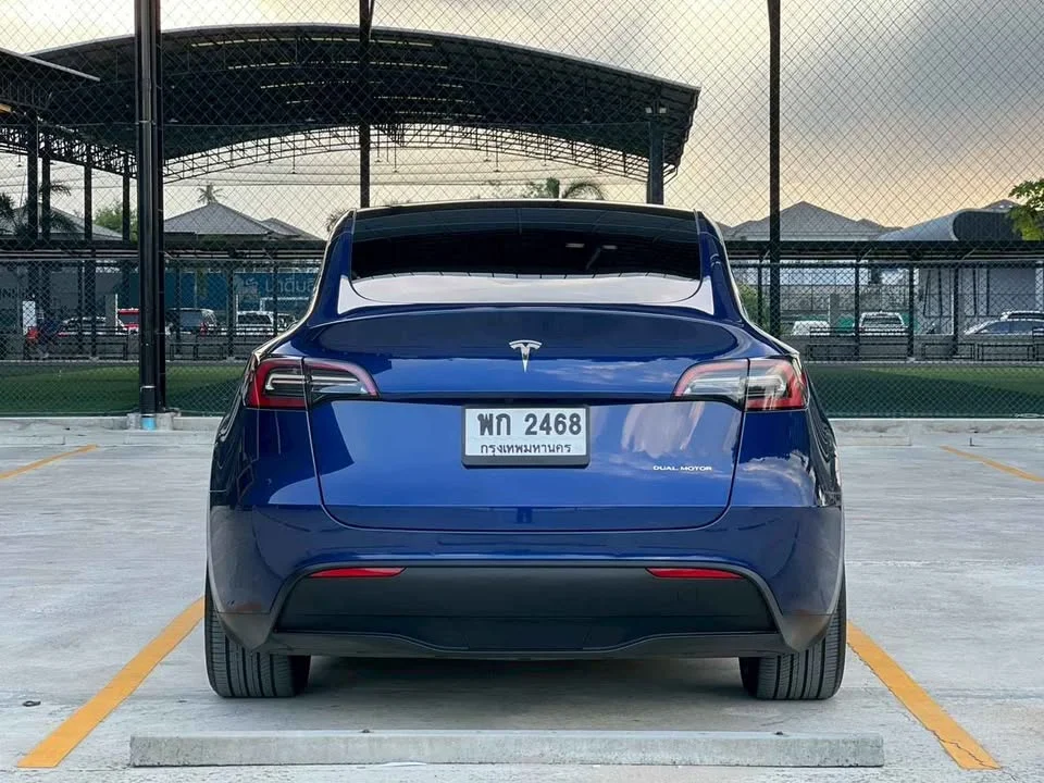 2023 Tesla Model Y 3