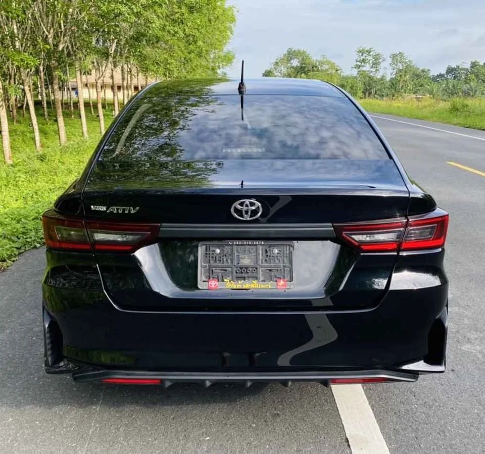 2025 Toyota Yaris ATIV IV 2