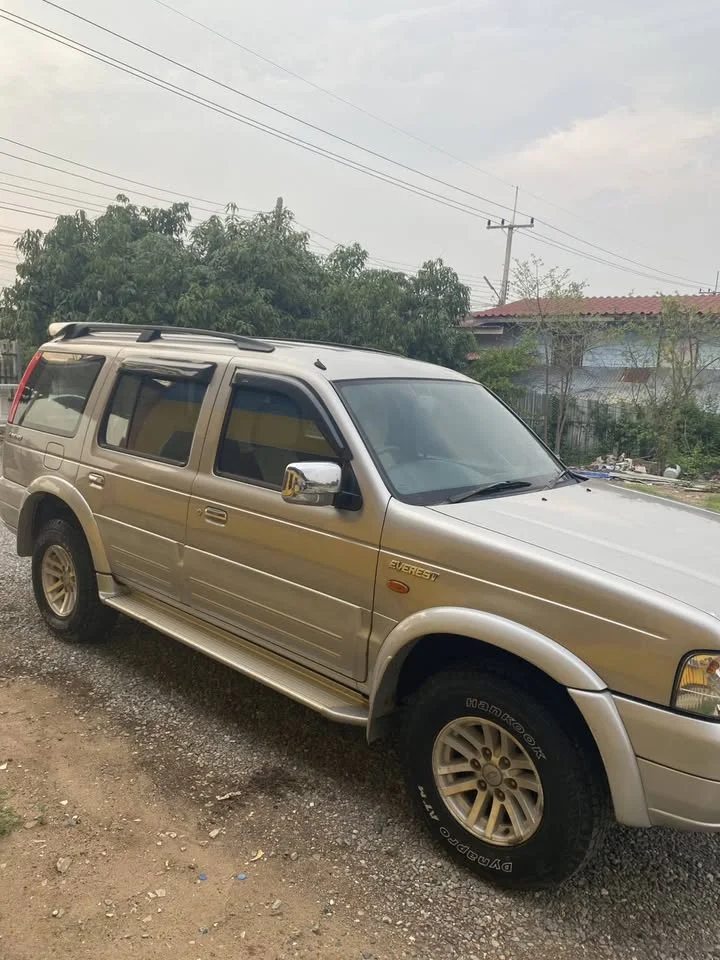 2004 Ford Everest I 3