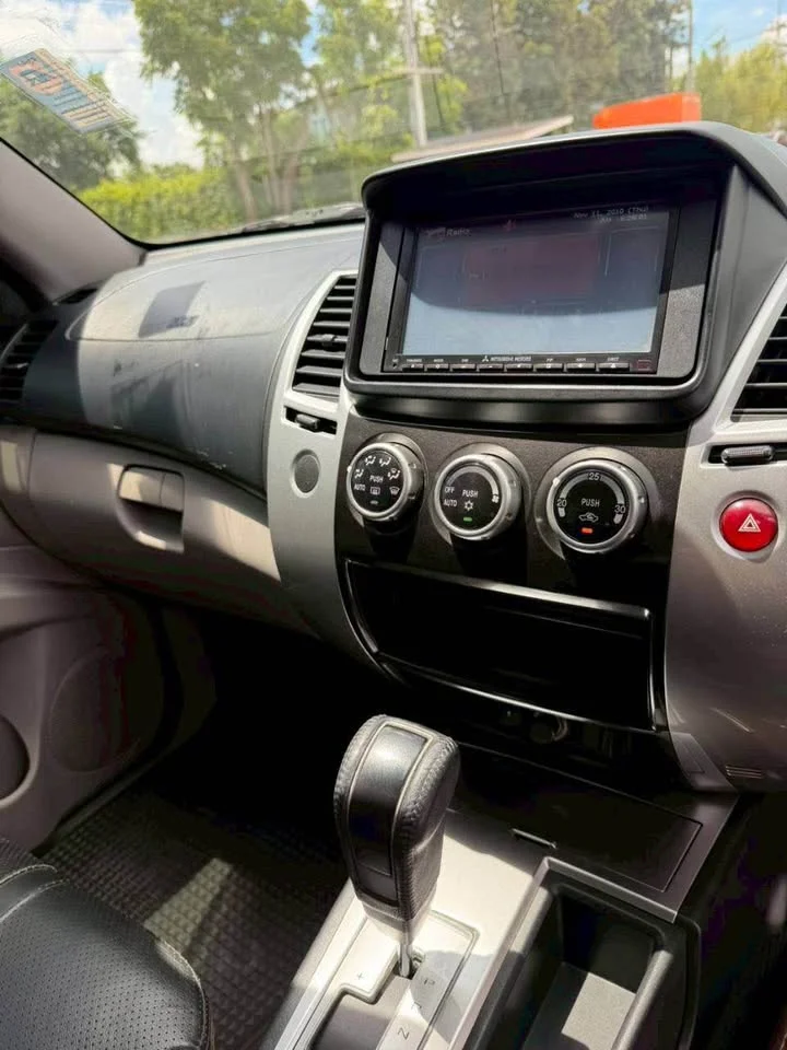 2012 Mitsubishi Pajero Sport II 3