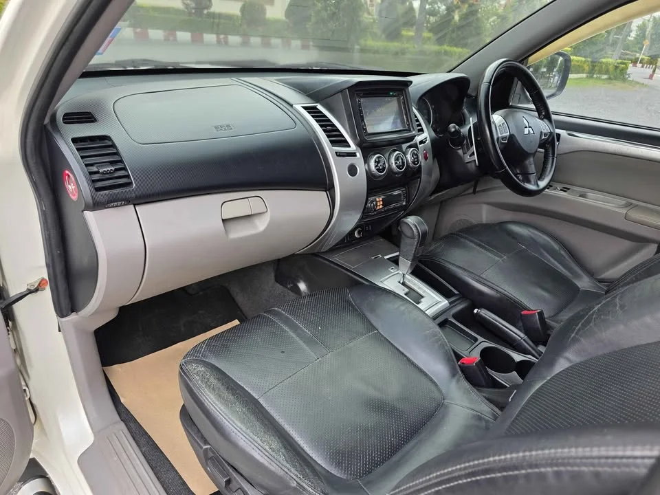 2014 Mitsubishi Pajero Sport II 3