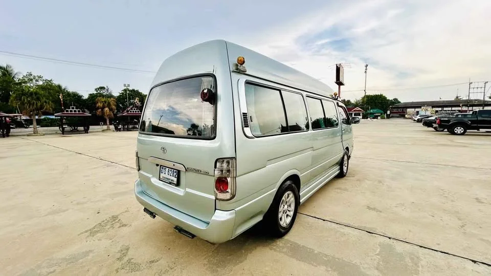 2003 Toyota Commuter IV (H100) 2