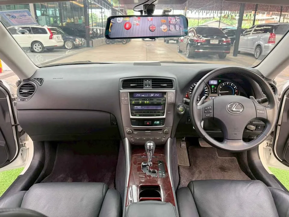 2011 Lexus IS II 3