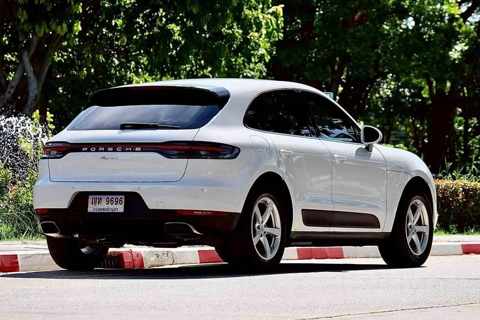 2020 Porsche Macan I 2