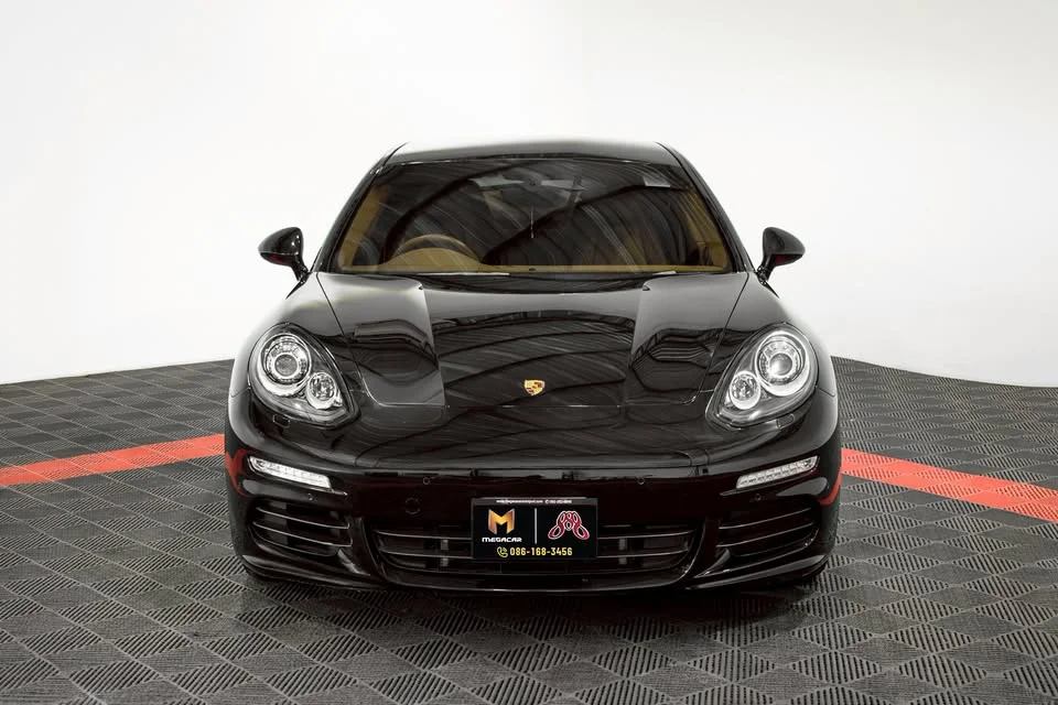 2014 Porsche Panamera I 2