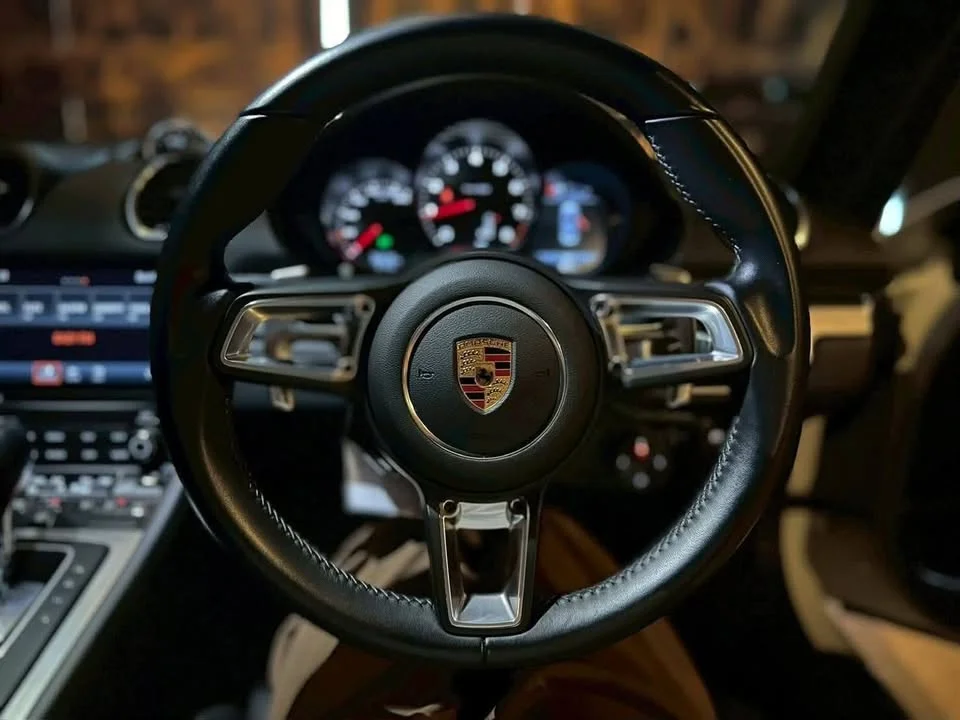 2018 Porsche 718 Boxster and Cayman IV 3