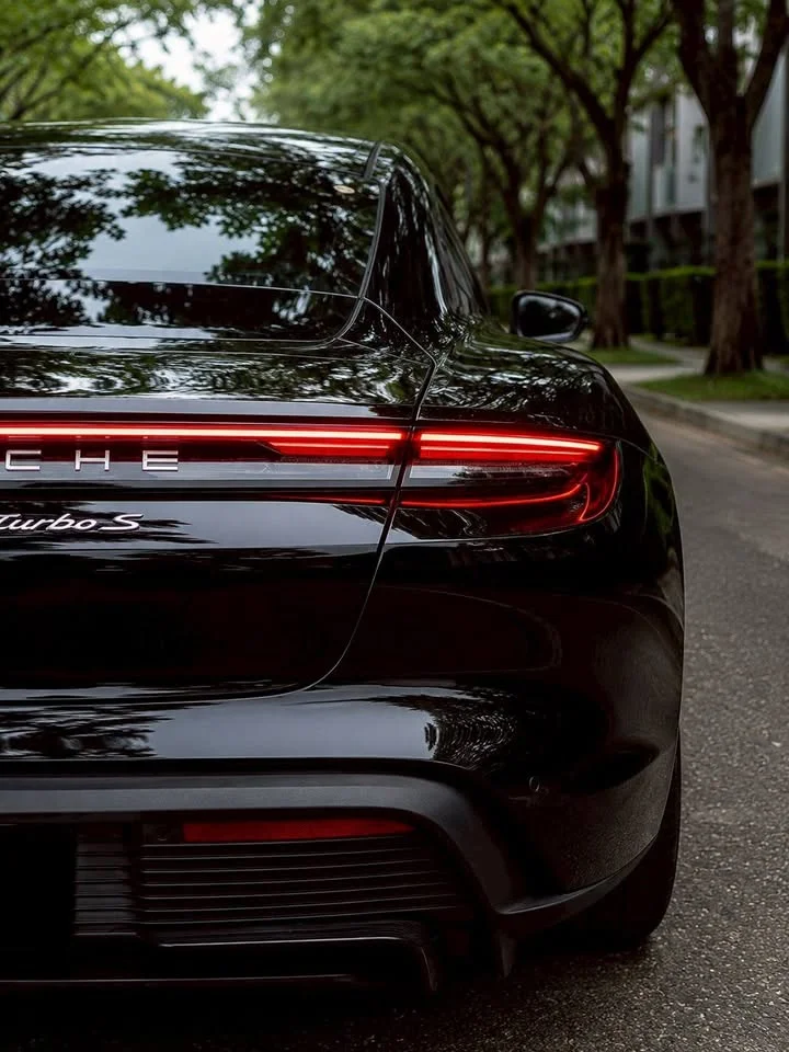 2021 Porsche Taycan 9J1 2