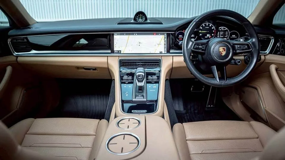 2021 Porsche Panamera II 3