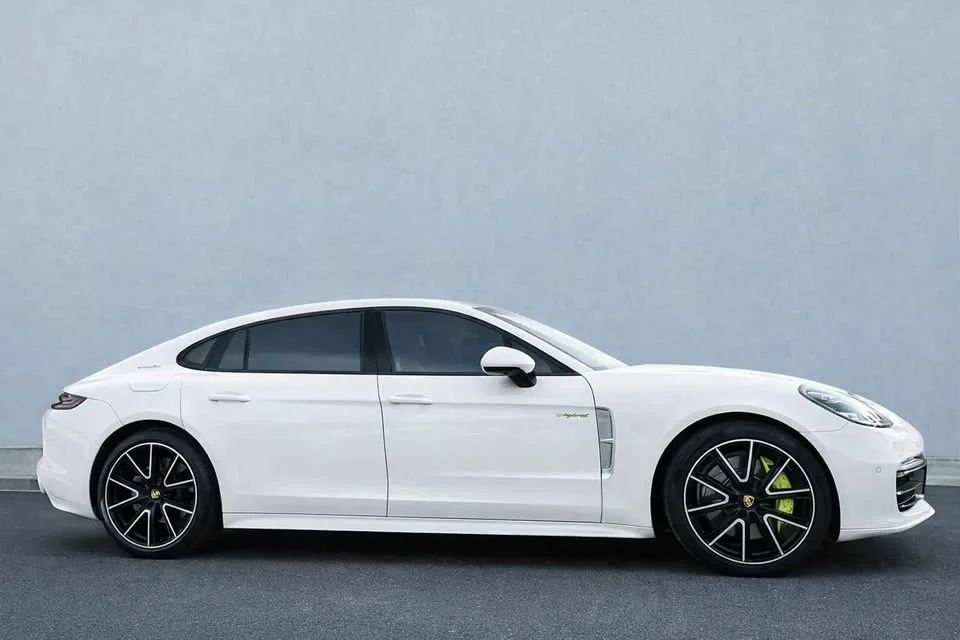 2017 Porsche Panamera II 3