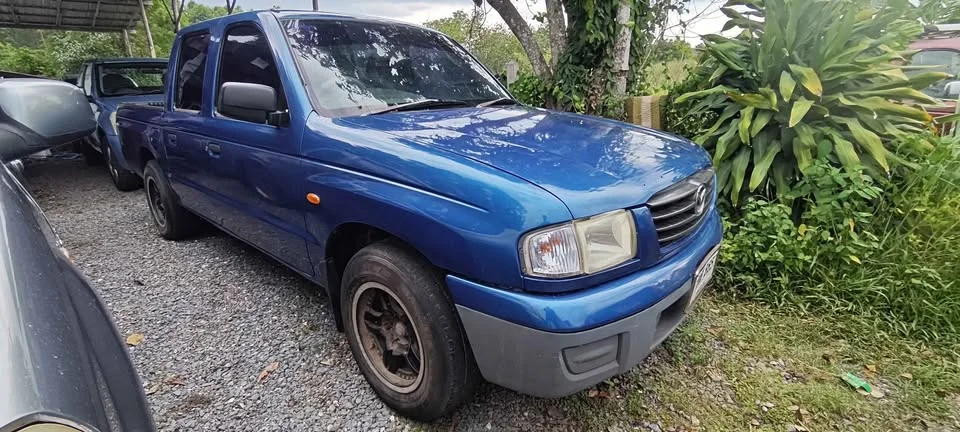 2003 Mazda 2500 Fighter V 2