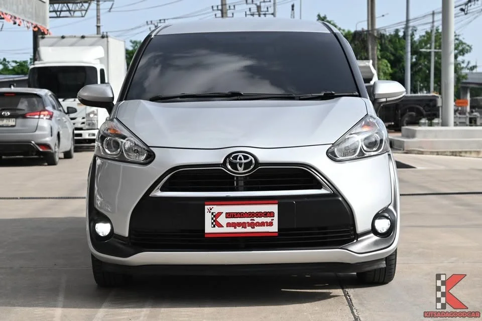 2018 Toyota Sienta II 3