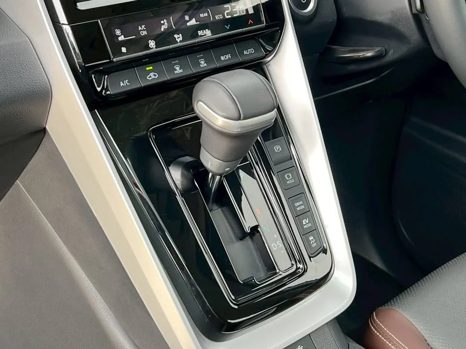 2023 Toyota Innova III 2