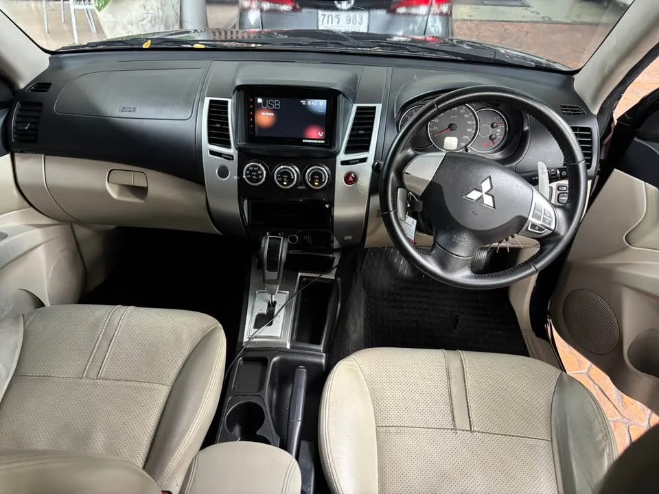 2012 Mitsubishi Pajero Sport II 3