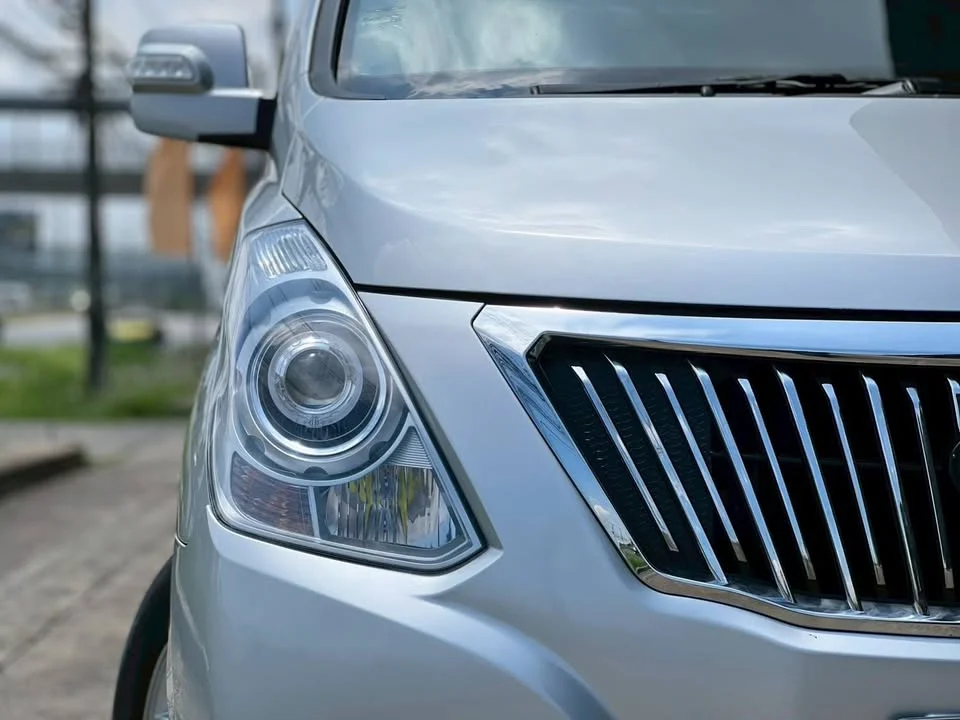 2010 Hyundai H-1 II 3