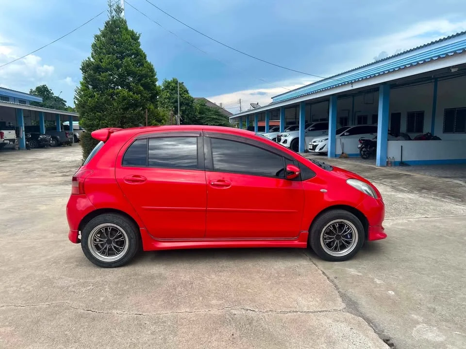 2008 Toyota Yaris II 3