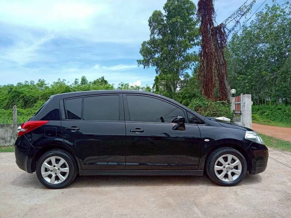 2011 Nissan Tiida I (C11) 3