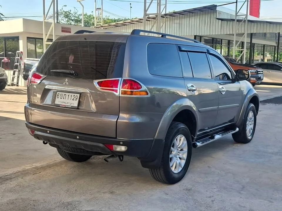 2013 Mitsubishi Pajero Sport II 2