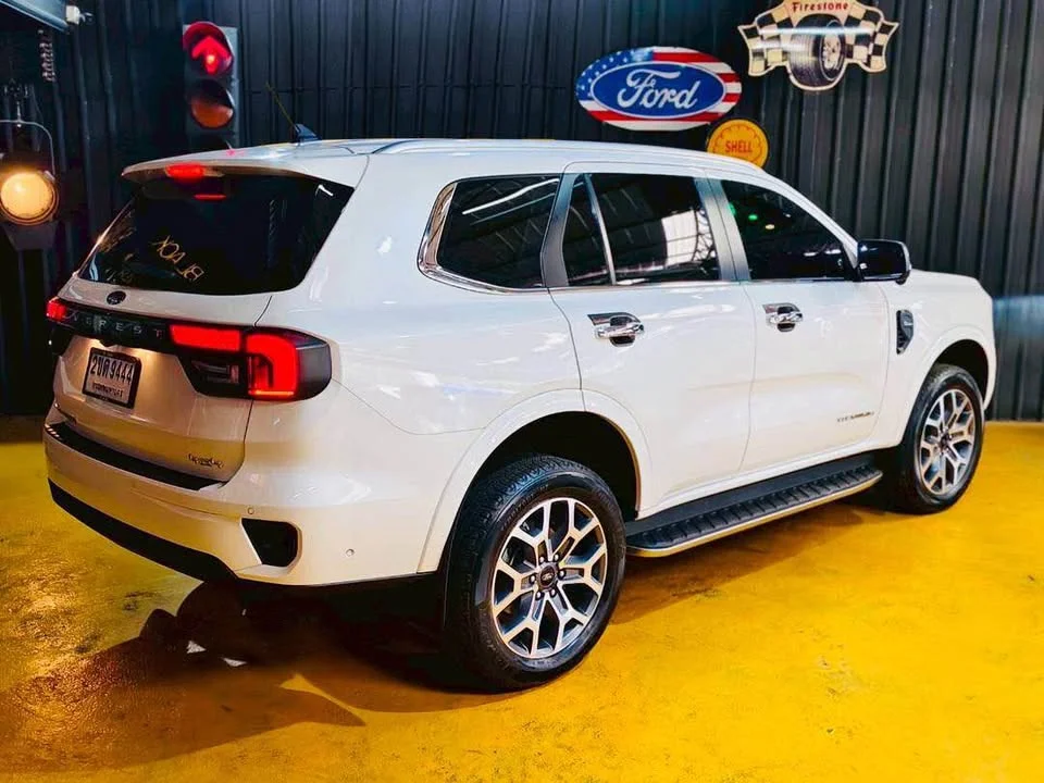 2022 Ford Everest III 3
