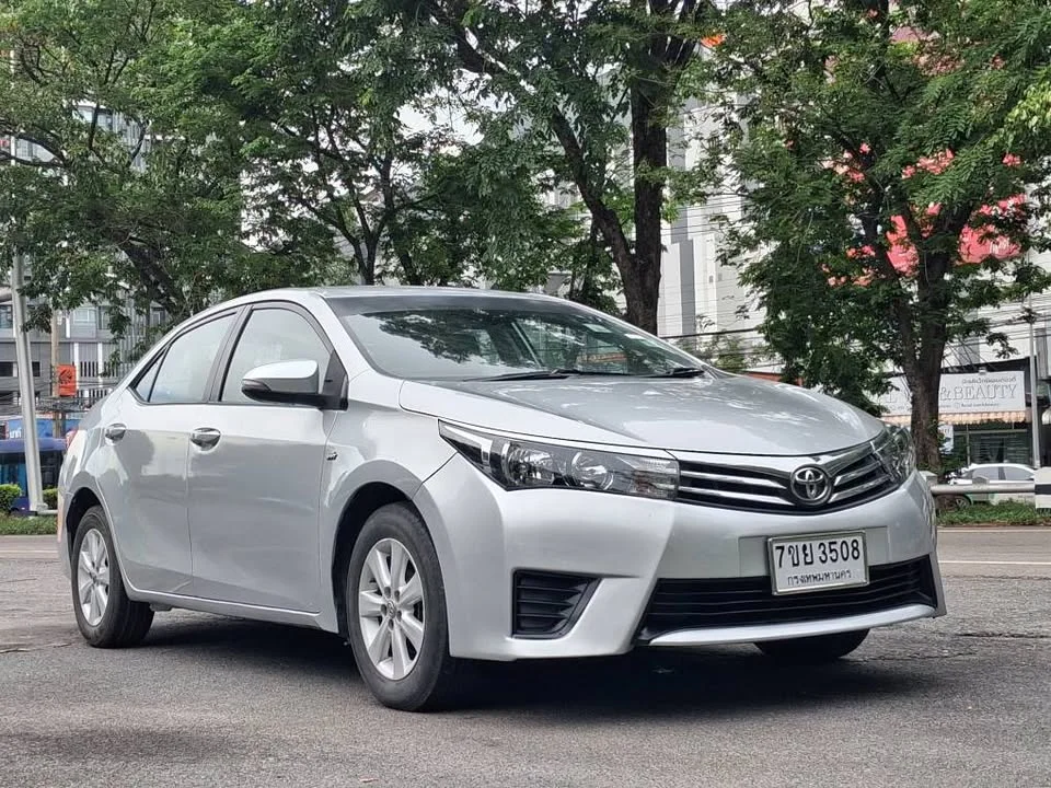 2014 Toyota Corolla Altis XI (E170) 3