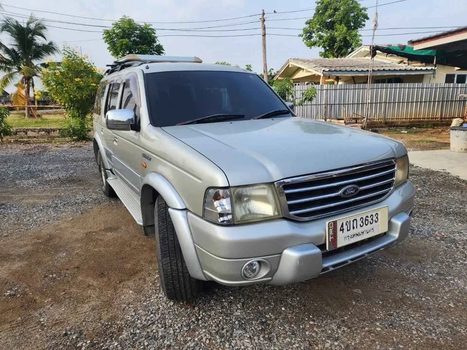 2005 Ford Everest I 3