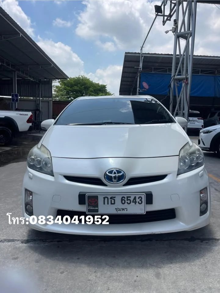 2011 Toyota Prius III 3