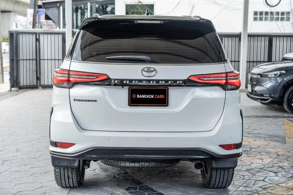 2023 Toyota Fortuner II 2