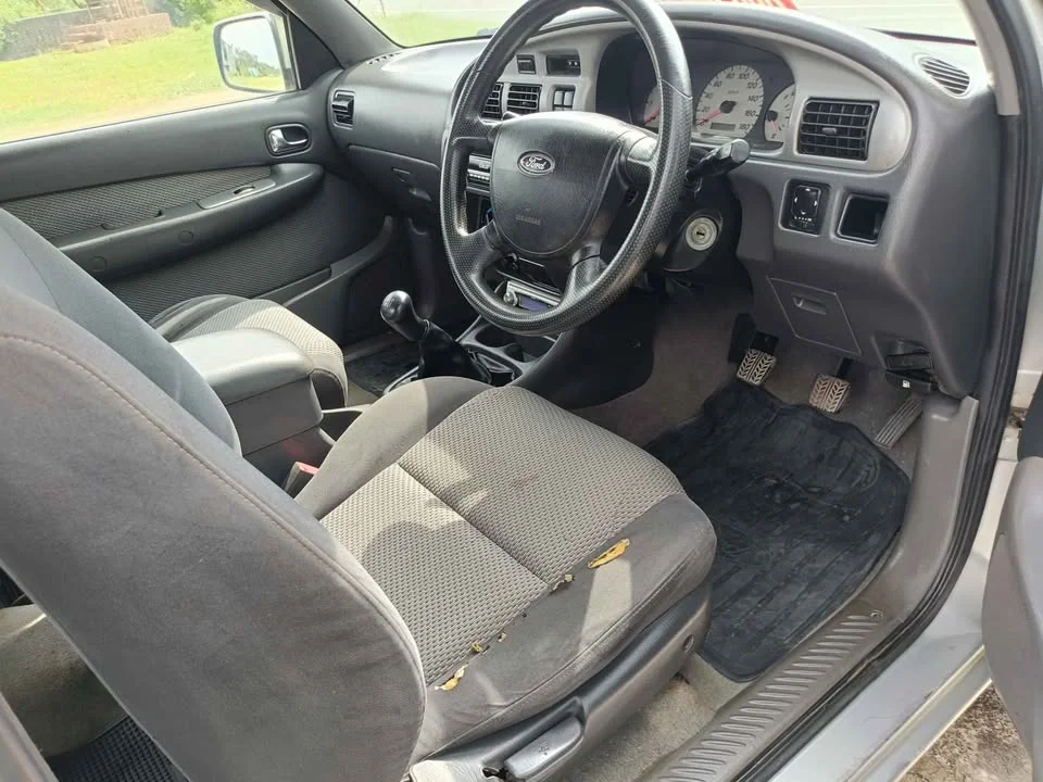 2005 Mazda 2500 Fighter V 3