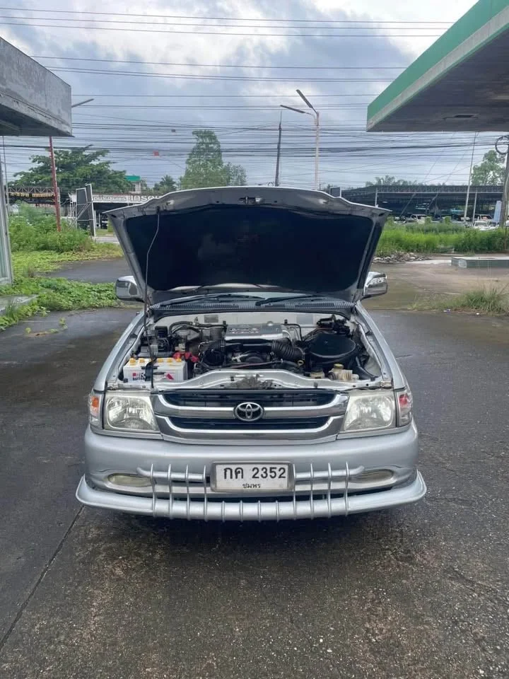 2003 Toyota Hilux Tiger VI 2