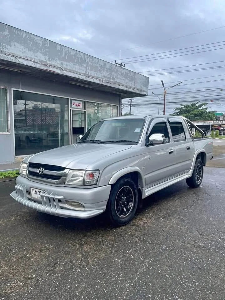 2003 Toyota Hilux Tiger VI 3