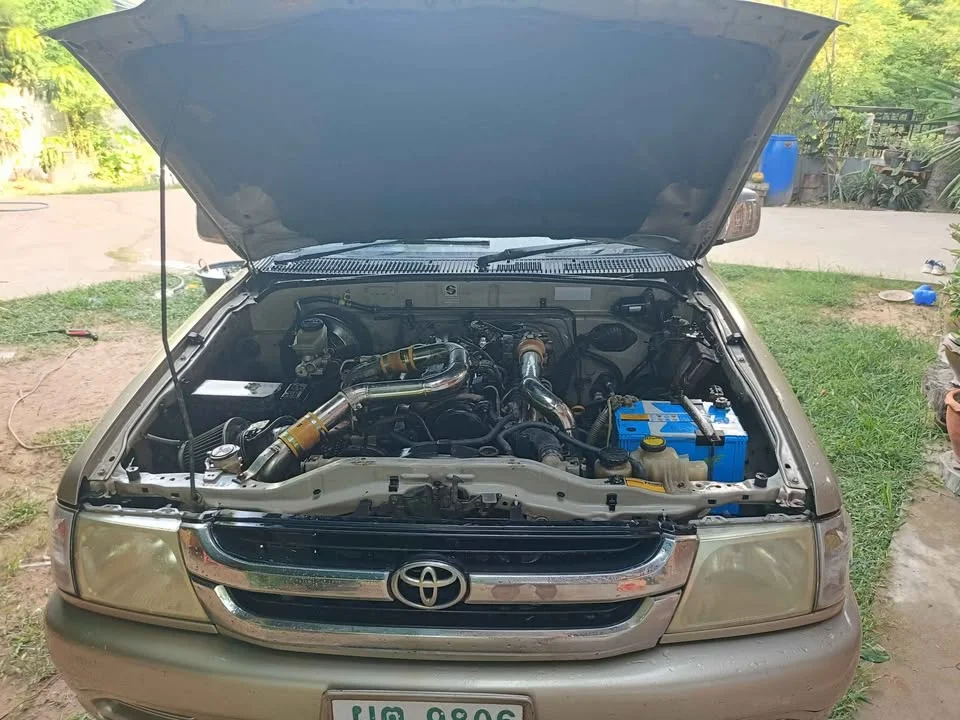 2003 Toyota Hilux Tiger VI 2