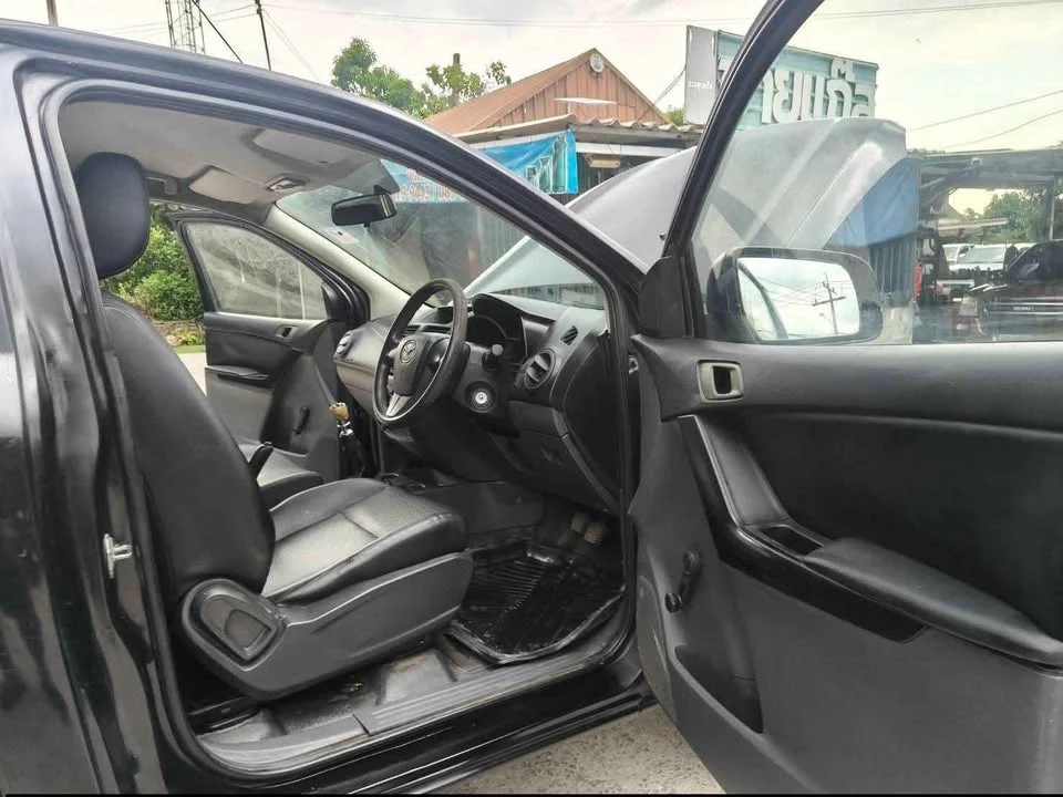 2013 Mazda BT-Series II 2