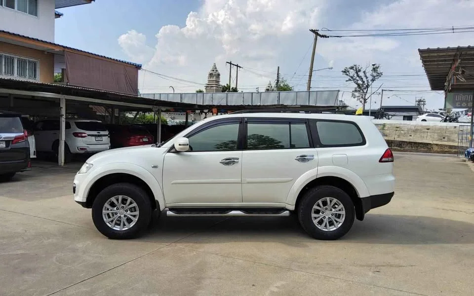2015 Mitsubishi Pajero Sport II 3