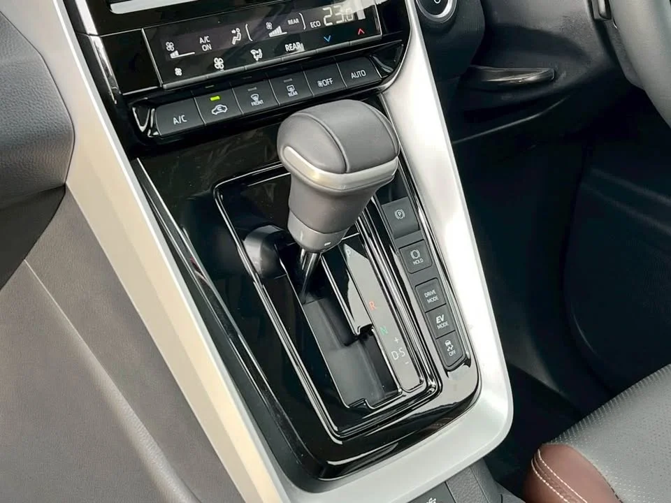 2023 Toyota Innova III 3