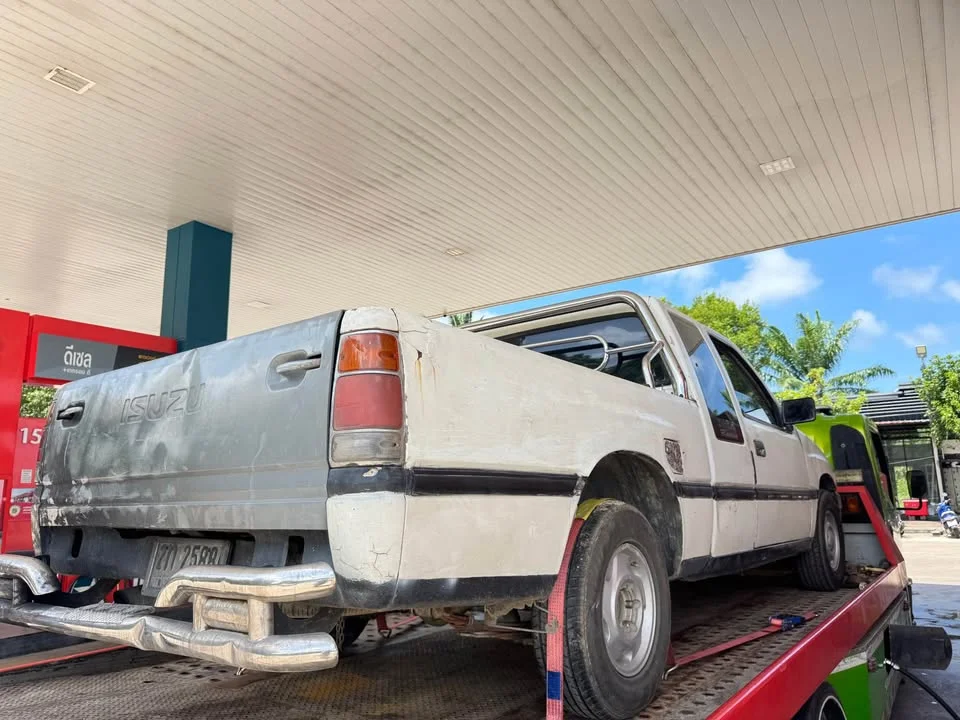 1995 Isuzu TFR III 3