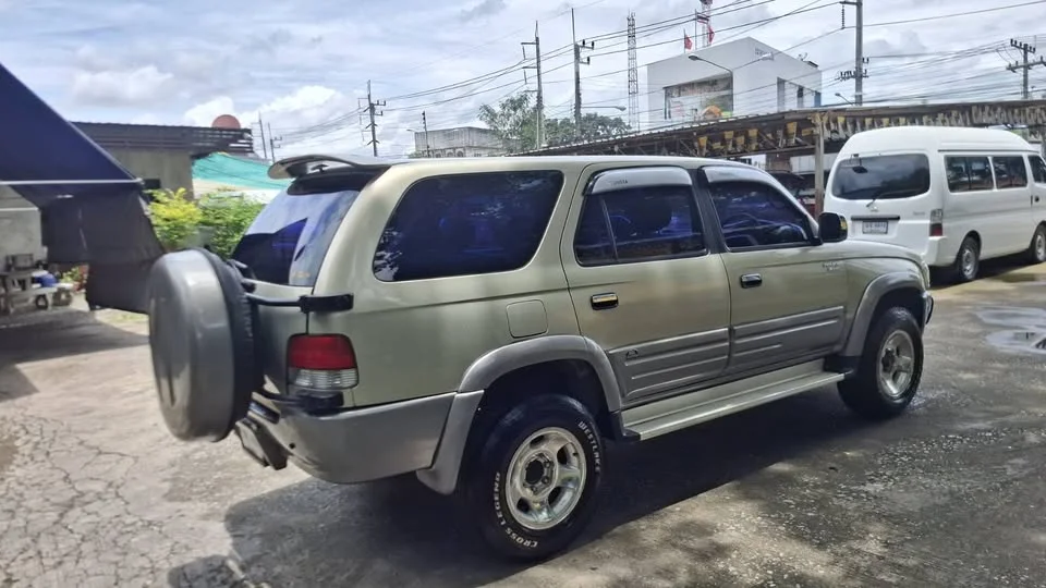 2000 Toyota Sport Rider I 2