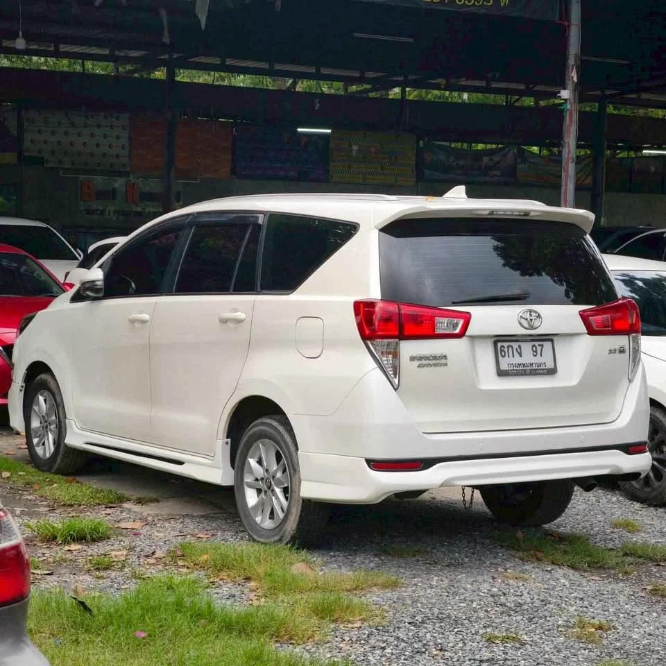 2018 Toyota Innova II 2