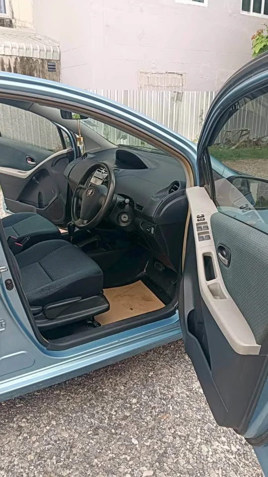 2009 Toyota Yaris II 3