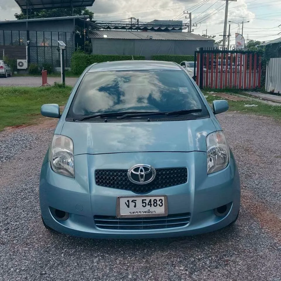 2009 Toyota Yaris II 2