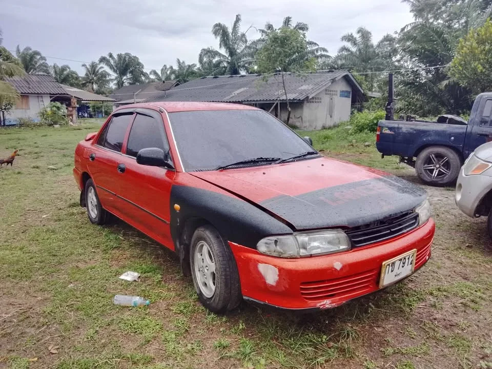 1990 Mitsubishi Lancer VI 2