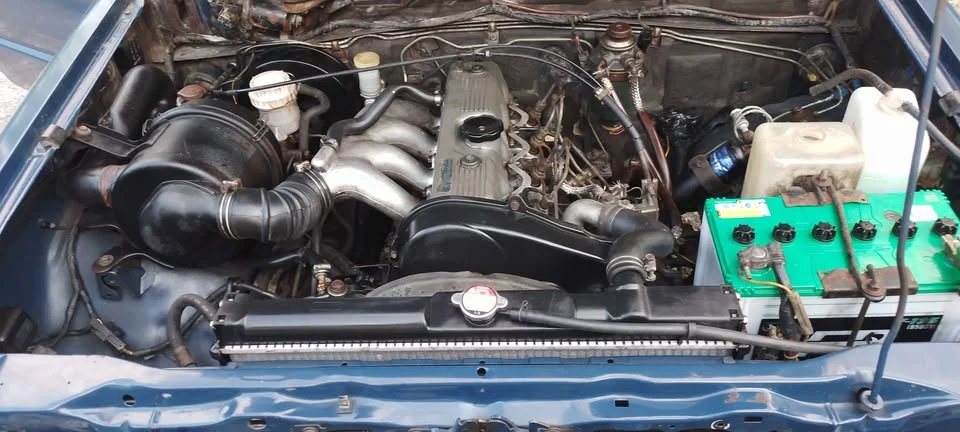 1993 Mitsubishi Triton II 3