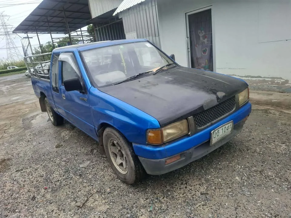 1991 Isuzu TFR III 2