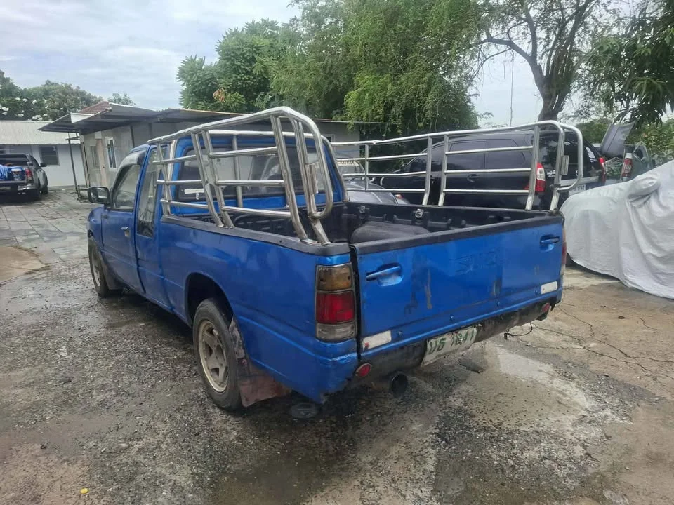 1991 Isuzu TFR III 3