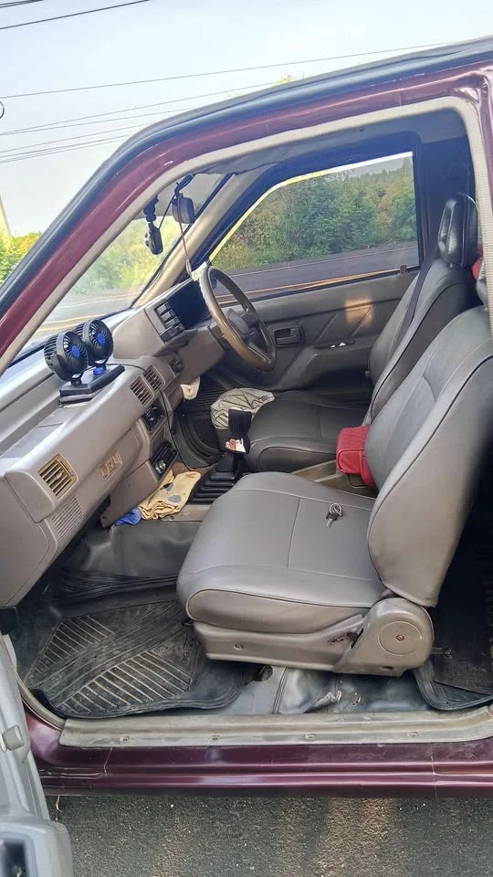 1992 Isuzu TFR III 2