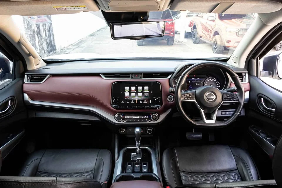 2022 Nissan Terra 3