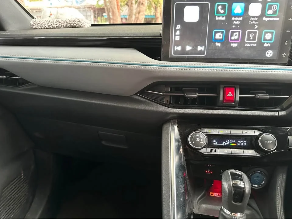 2024 Toyota Yaris Cross AC200 2